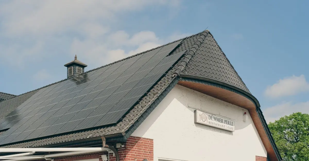 Guide d'achat des meilleurs panneaux solaires pour toiture
