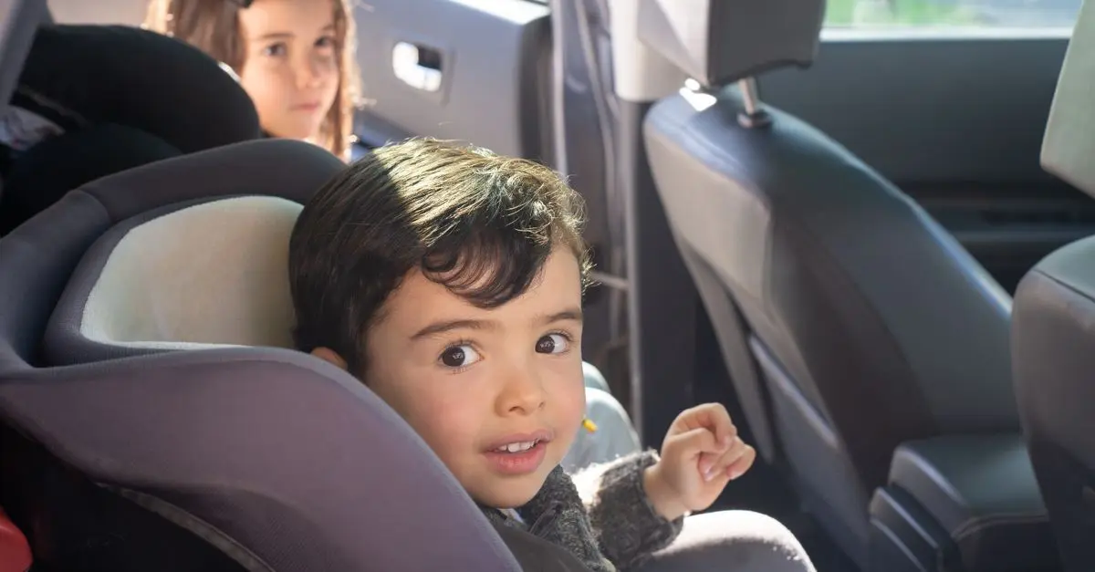 Assurer la Sécurité des Enfants en Voyage