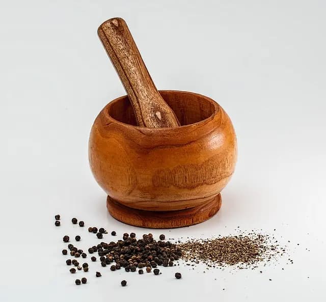 Common Utensil Mistakes in Cooking: A Buying Guide